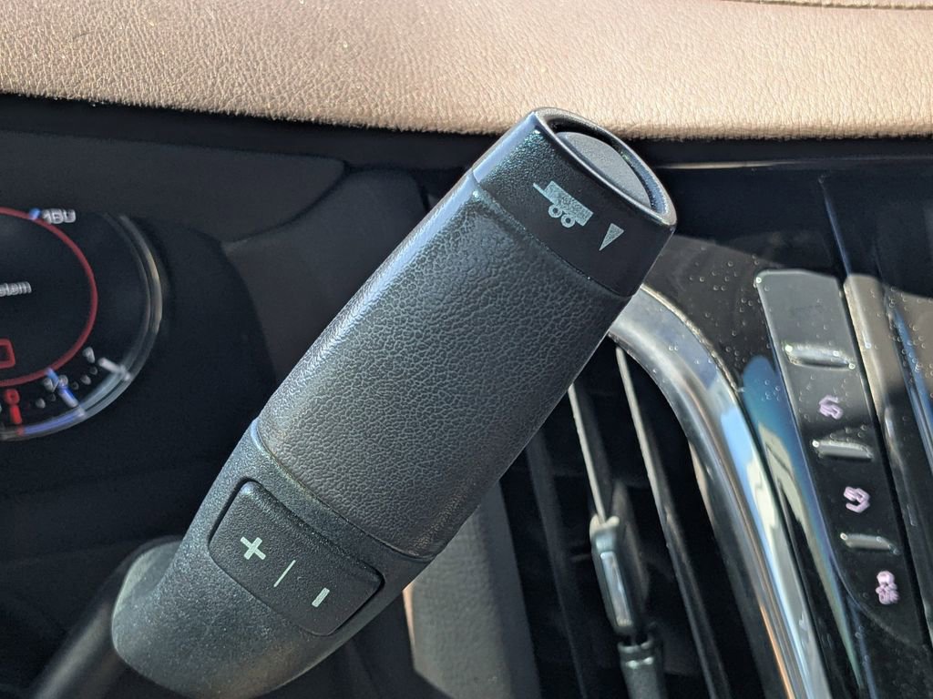 Used 2017 Cadillac Escalade Luxury image 23