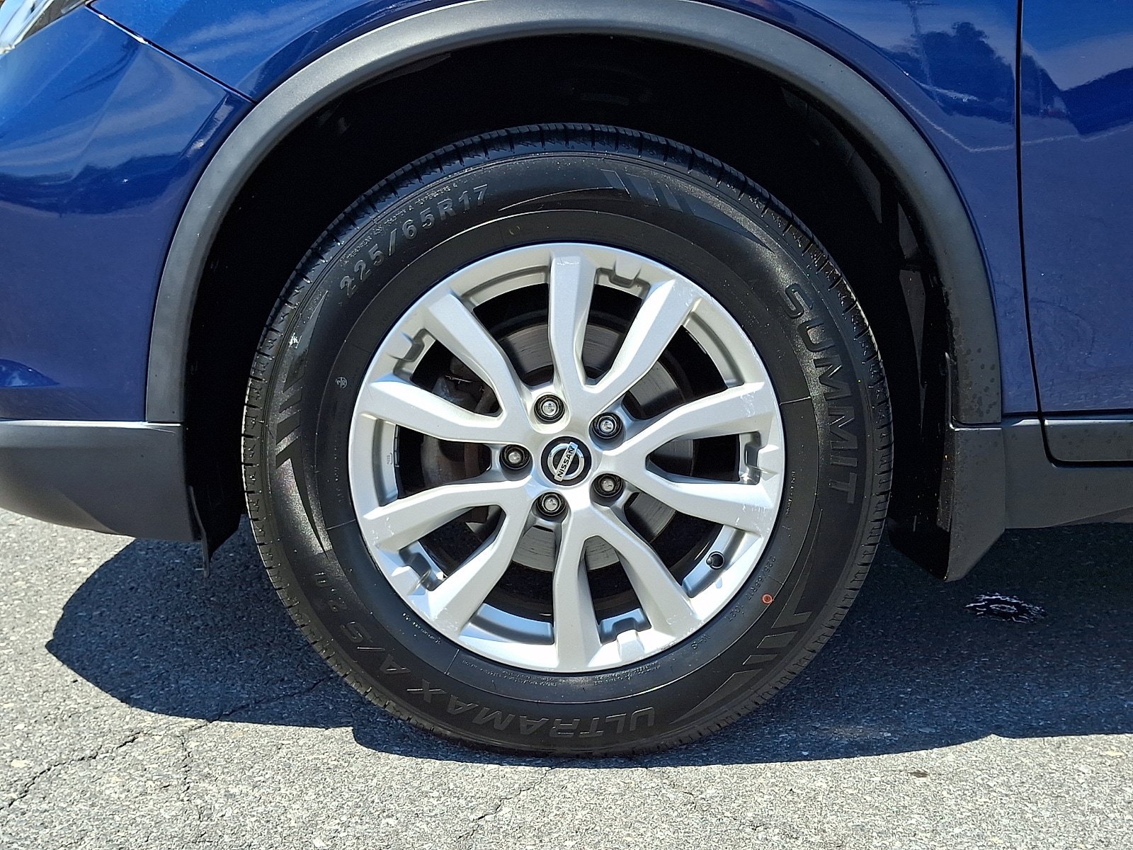 Used 2020 Nissan Rogue SV AWD/4WD image 9