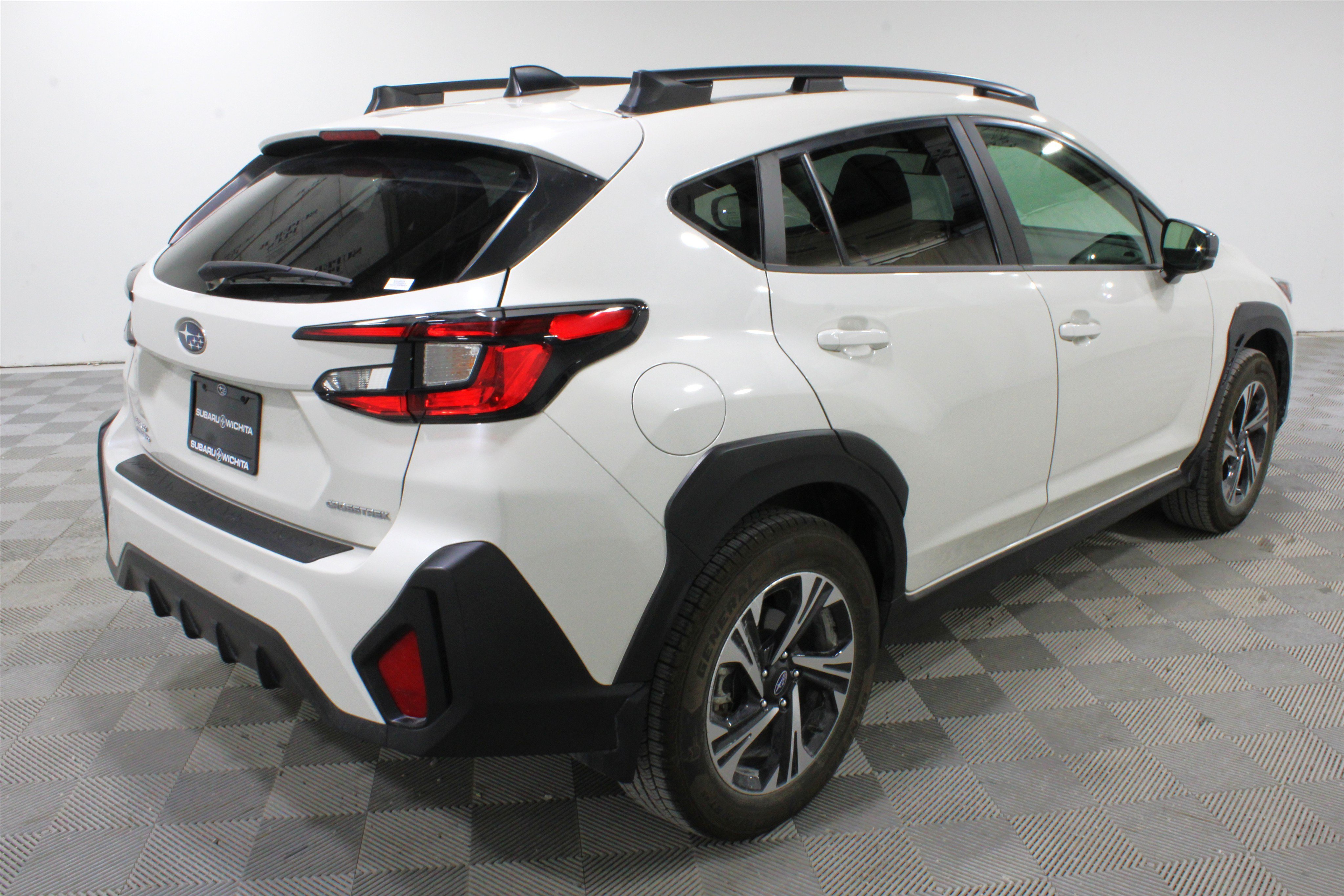 Used 2024 Subaru Crosstrek 2.0i Premium w/ Popular Package #3 AWD/4WD image 26