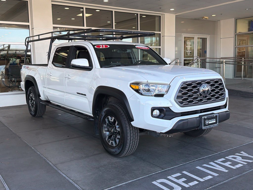Certified 2021 Toyota Tacoma TRD Off-Road w/ Technology Package AWD/4WD image 8