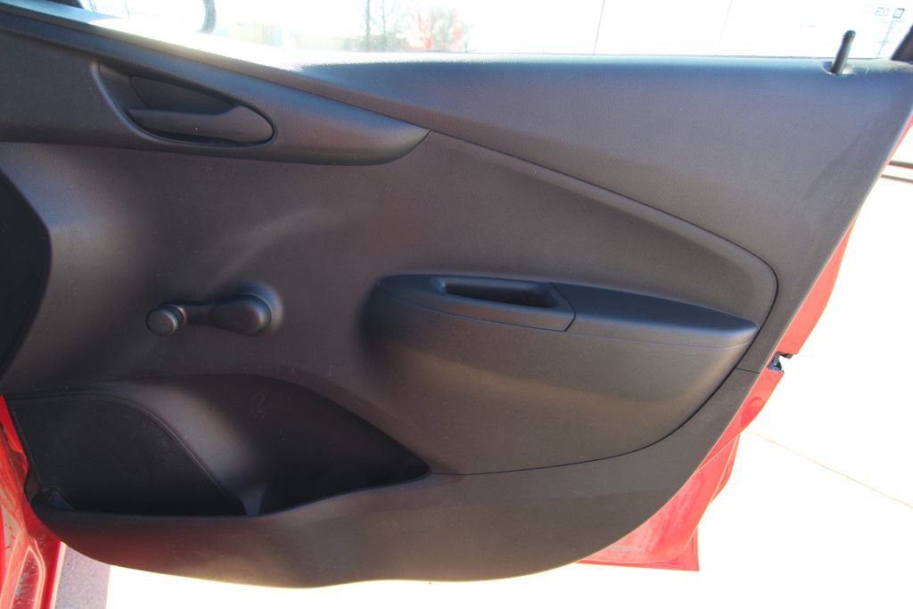 Used 2021 Chevrolet Spark LS image 33