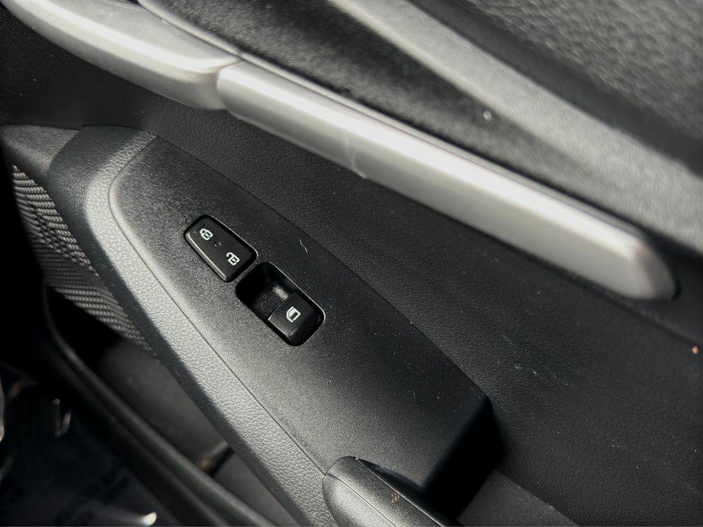 Used 2021 Kia Seltos LX image 15