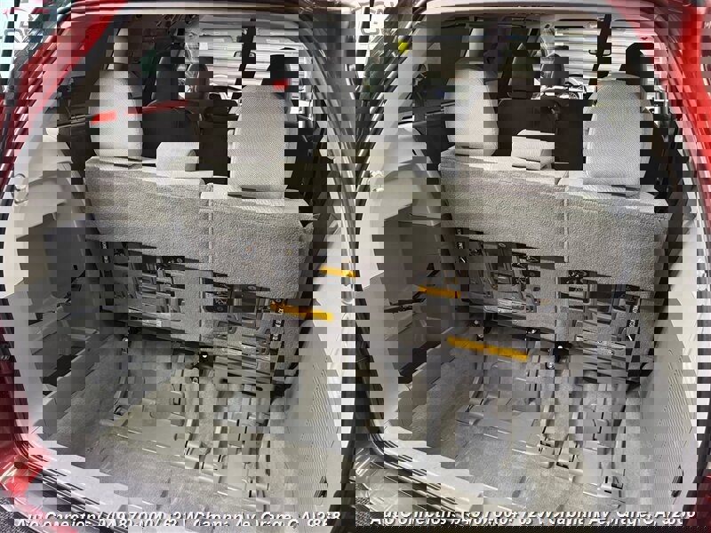 Used 2012 Toyota Sienna LE w/ Towing Pkg image 28