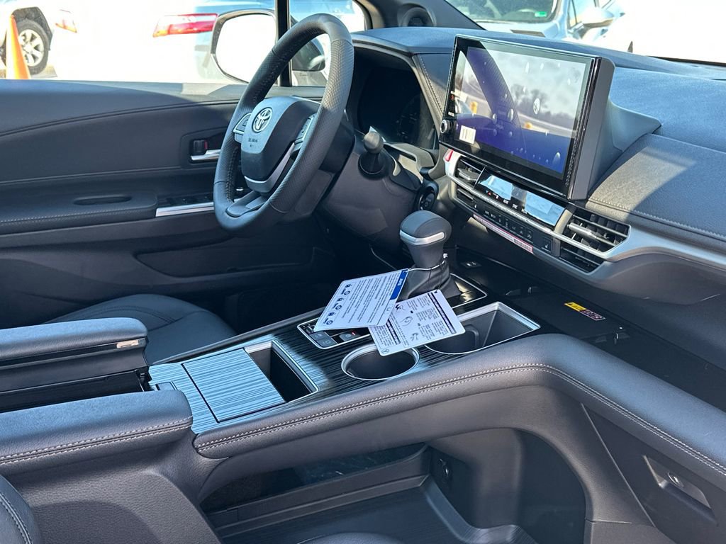 New 2026 Toyota Sienna XLE Woodland Edition image 13