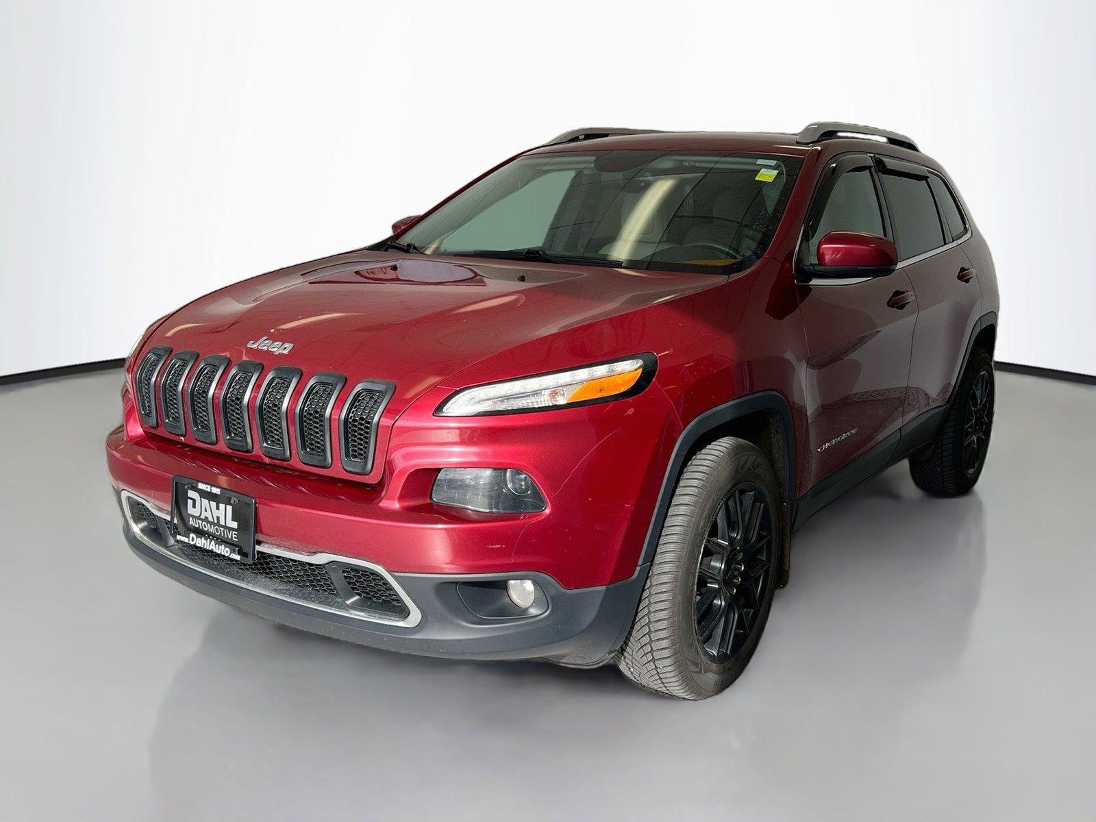 Used 2016 Jeep Cherokee Limited w/ Trailer Tow Group AWD/4WD image 4