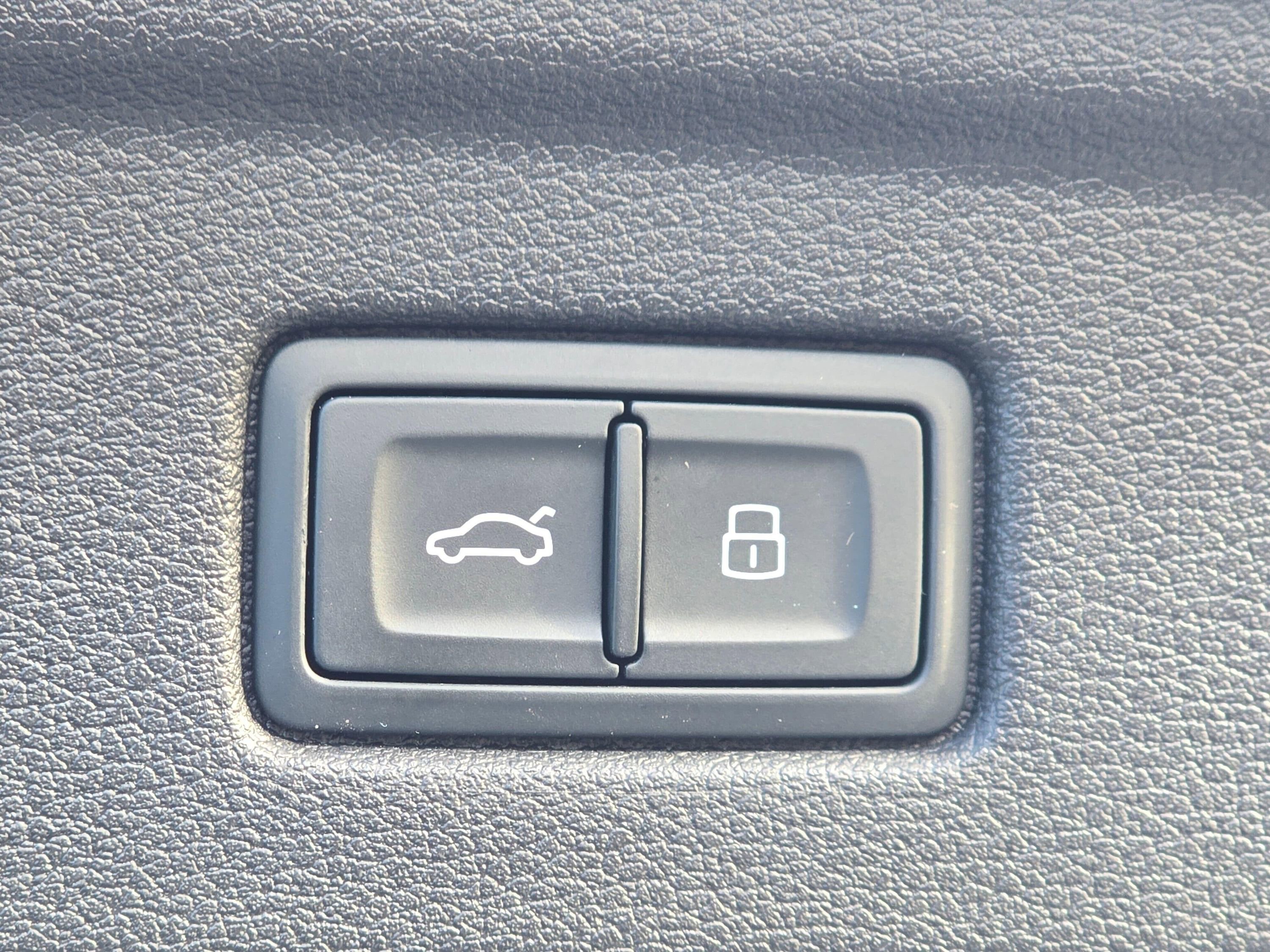 Used 2023 Audi A5 2.0T Premium Plus w/ Premium Plus image 25