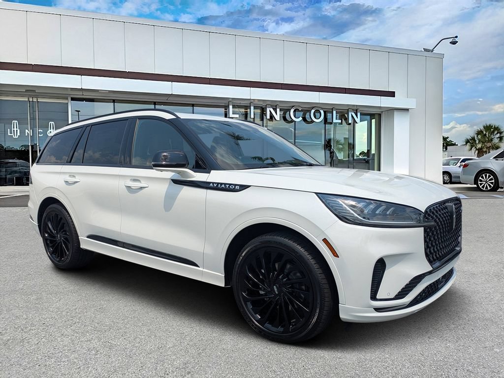 New 2026 Lincoln Aviator Reserve w/ Jet Appearance Package