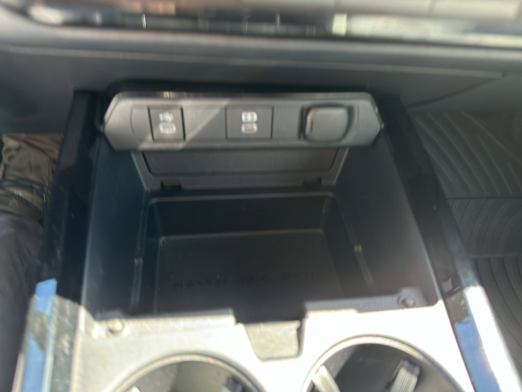 Used 2024 Toyota Prius Limited w/ Limited Premium Package FWD image 19