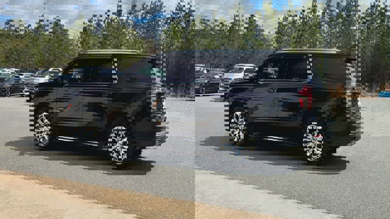 Used 2021 Chevrolet Tahoe Premier w/ Premium Package image 6