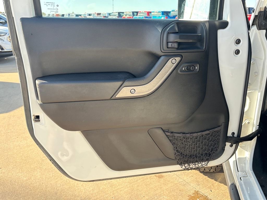 Used 2016 Jeep Wrangler Sport image 18