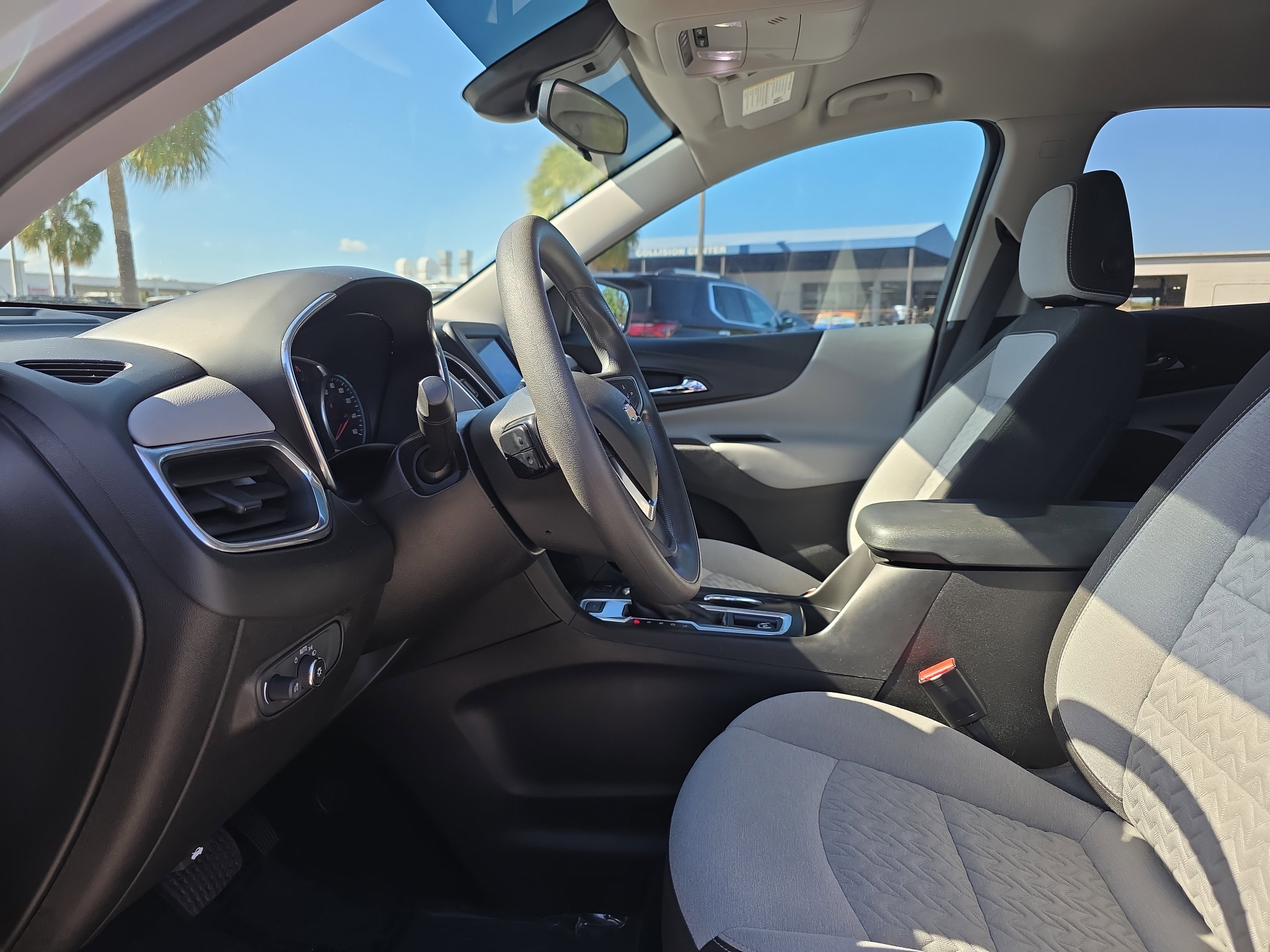 Used 2022 Chevrolet Equinox LT AWD/4WD image 22