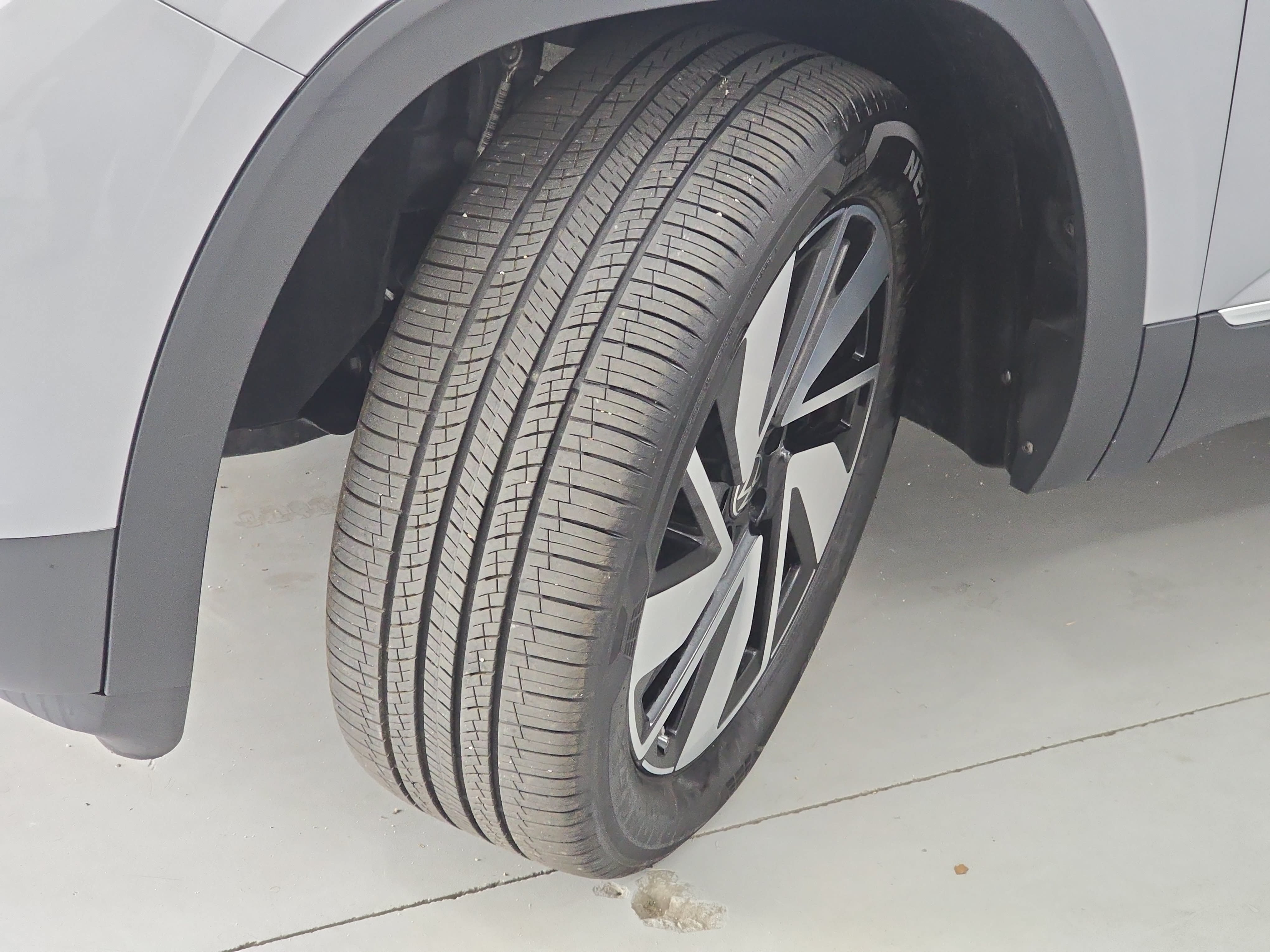Certified 2025 Volkswagen Atlas SEL AWD/4WD image 34