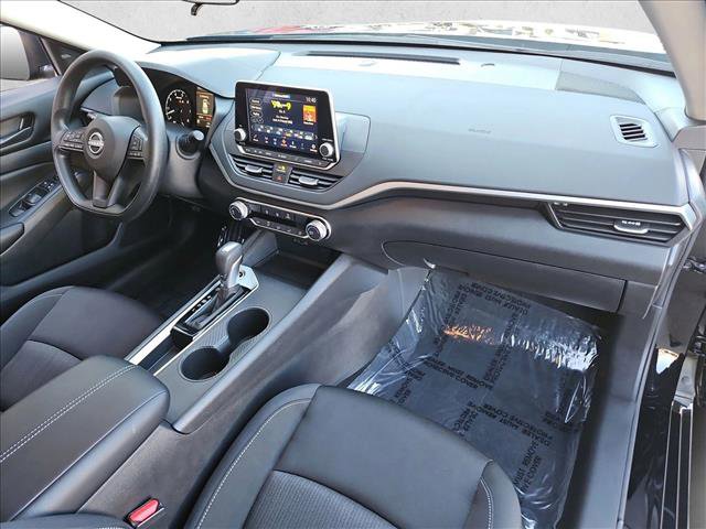 Used 2025 Nissan Altima 2.5 S image 22