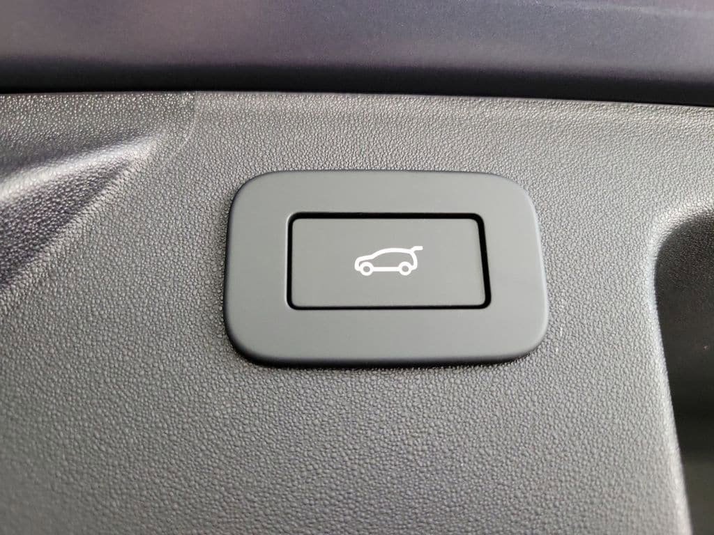 New 2026 Land Rover Discovery Sport Landmark AWD/4WD image 30