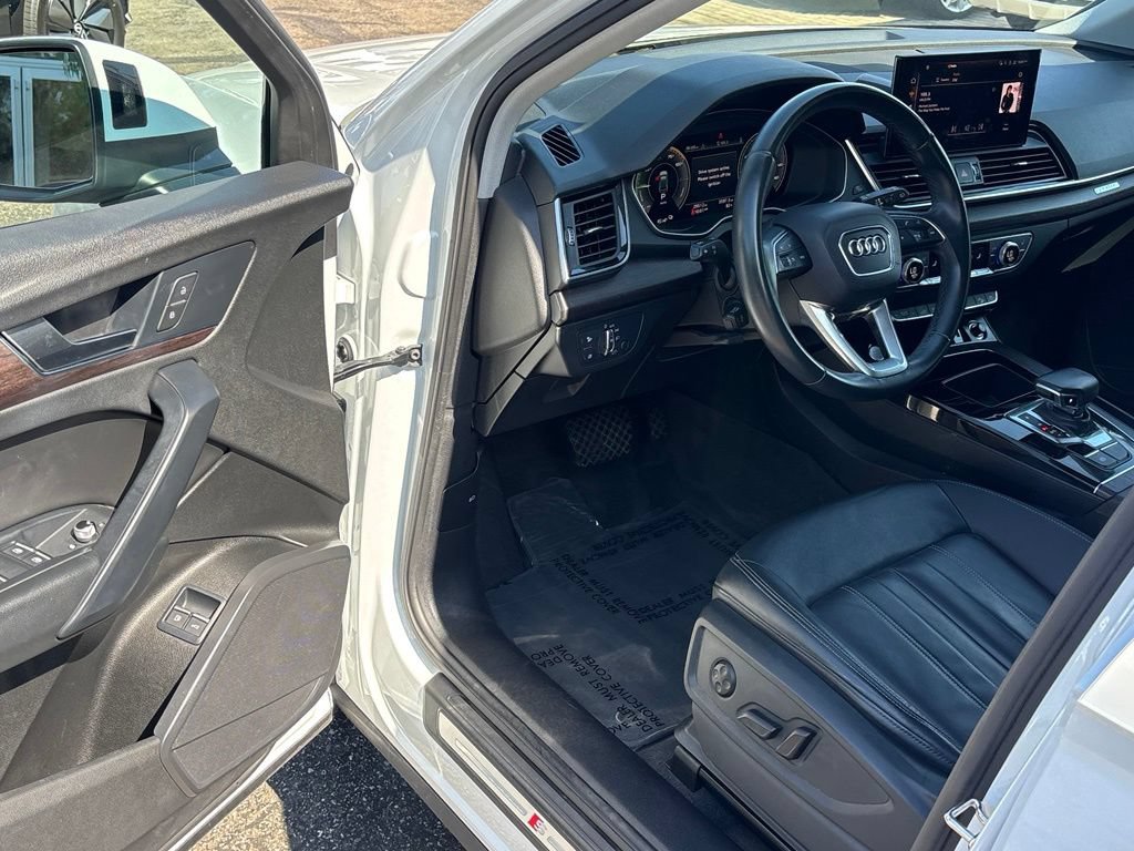 Used 2021 Audi Q5 e Premium AWD/4WD image 19