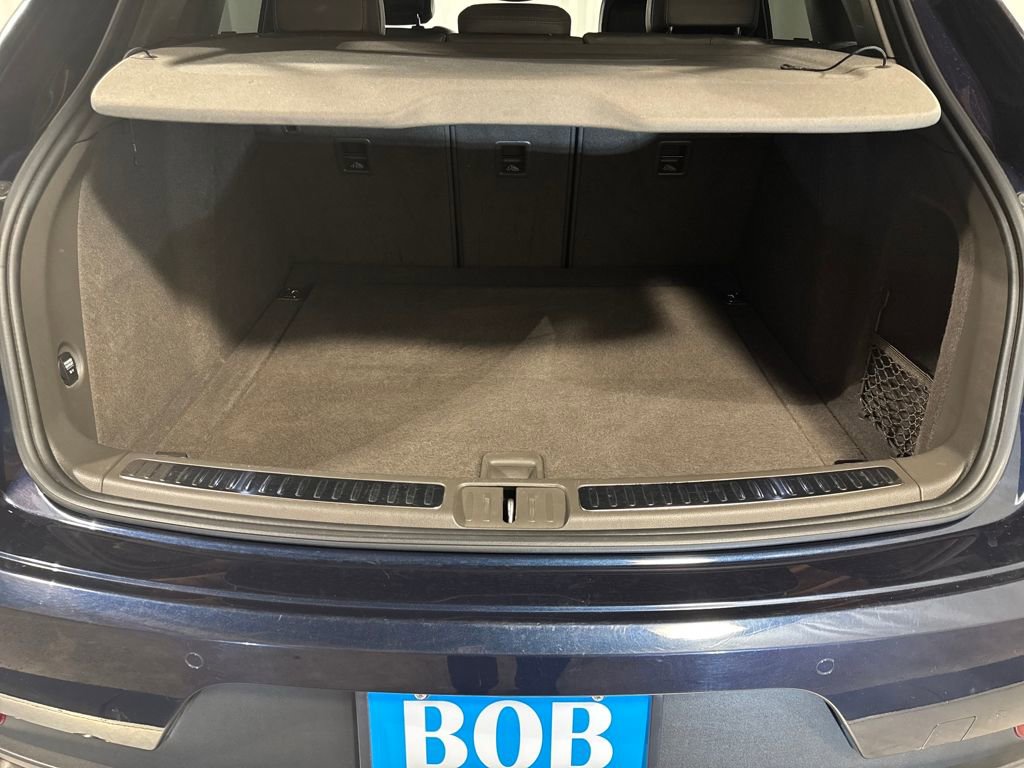 Used 2017 Porsche Macan S image 28