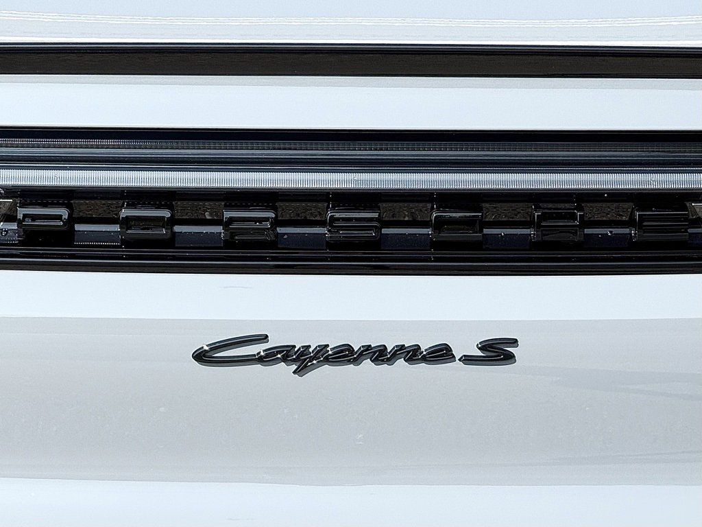 New 2026 Porsche Cayenne S image 28