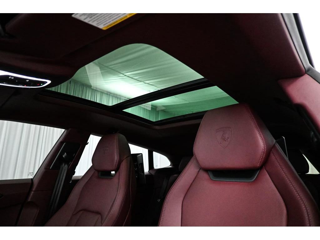 Used 2025 Lamborghini Urus SE image 57