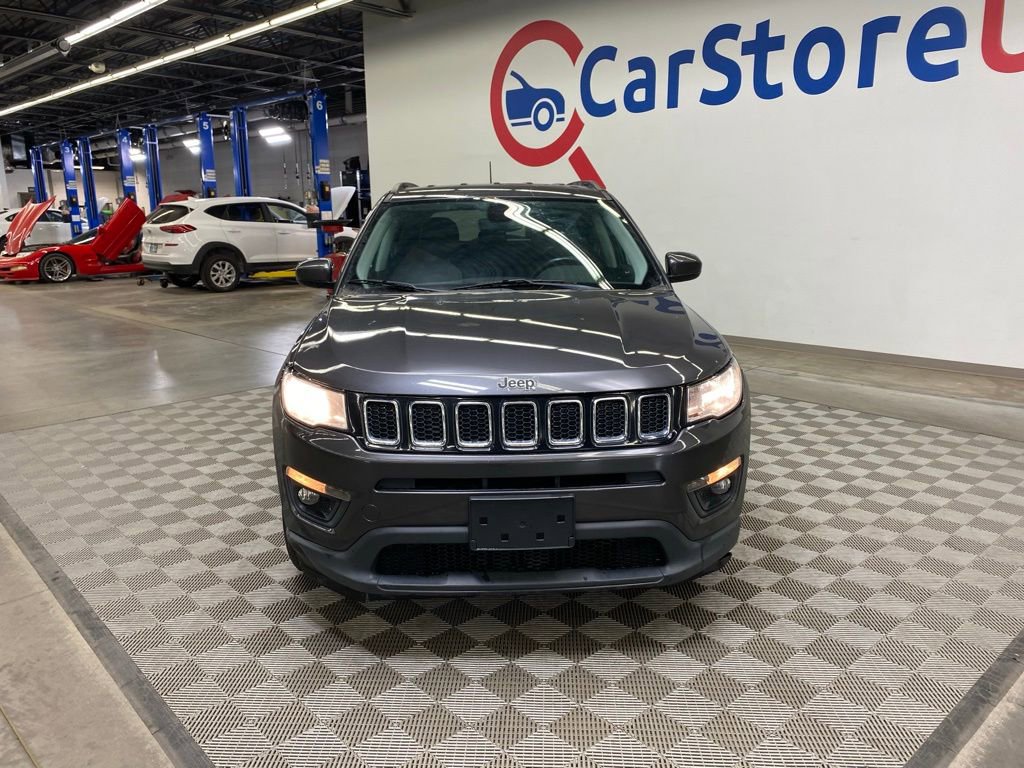 Used 2019 Jeep Compass Latitude FWD image 5