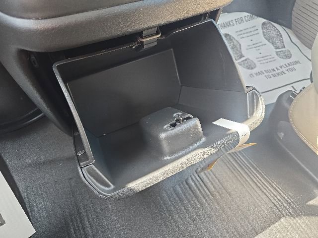 Used 2025 GMC Savana 3500 RWD image 19
