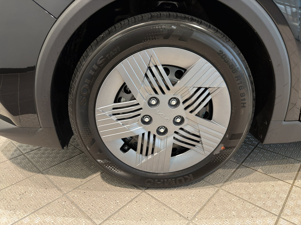 New 2026 Kia K4 FWD image 9