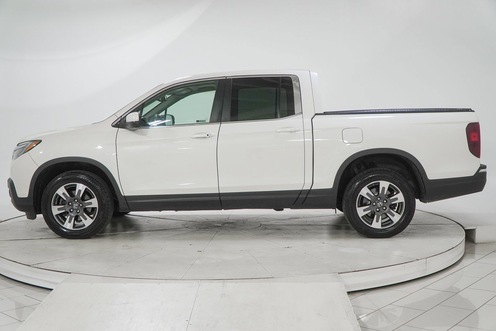 Used 2019 Honda Ridgeline RTL-T image 6