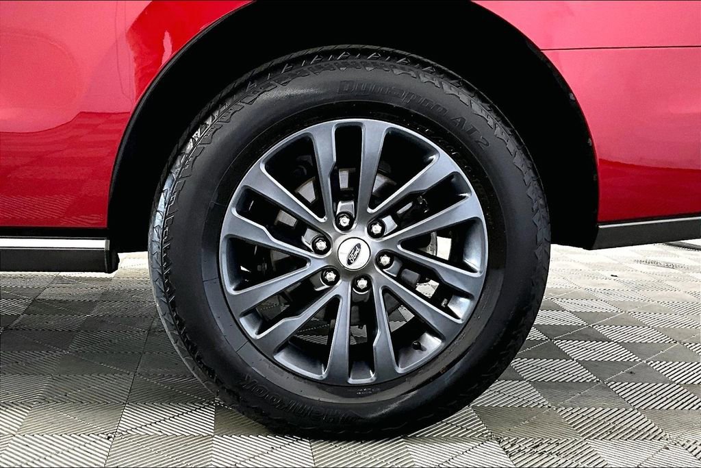 Used 2021 Ford Expedition Limited image 8