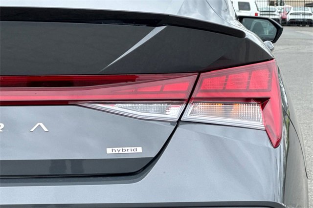 New 2025 Hyundai Elantra SEL image 9