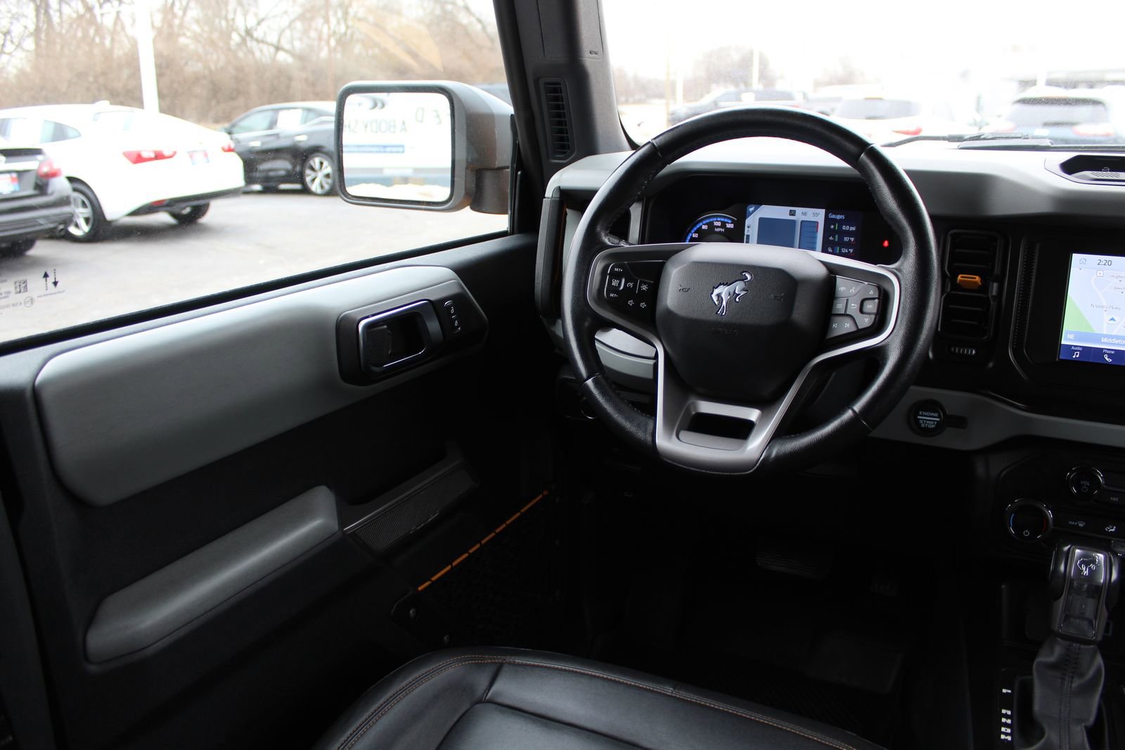 Used 2021 Ford Bronco Badlands image 9