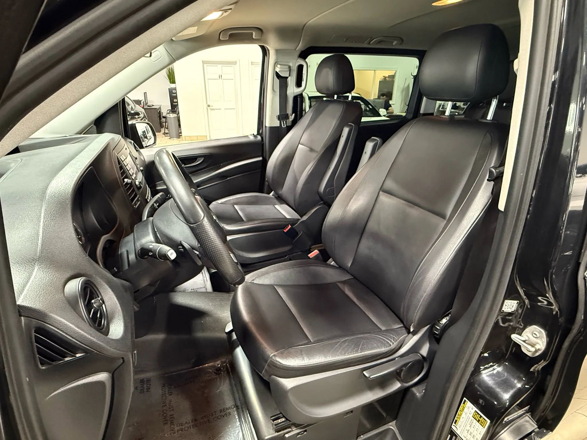 Used 2018 Mercedes-Benz Metris Passenger image 7