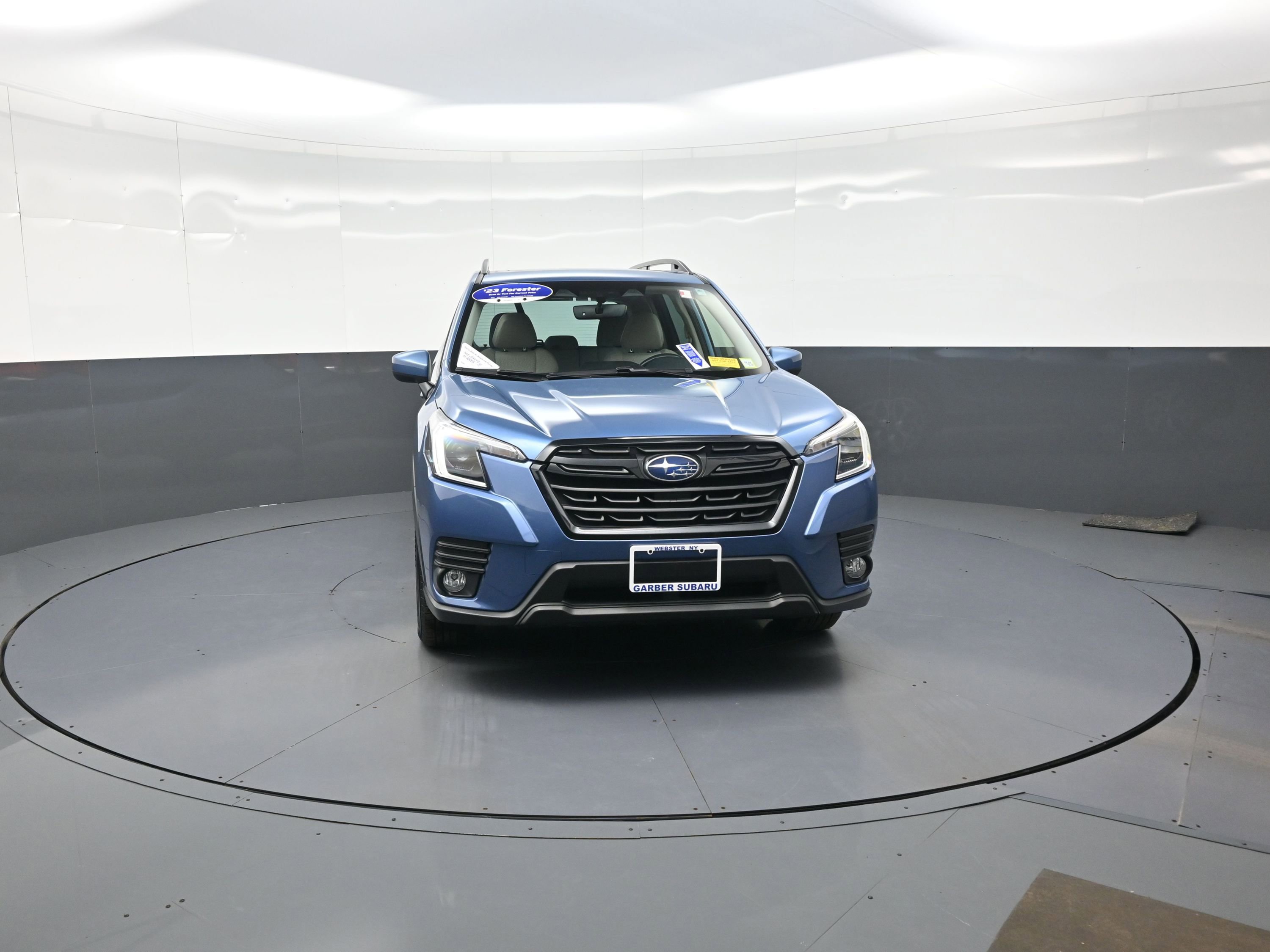 Used 2023 Subaru Forester Premium image 8