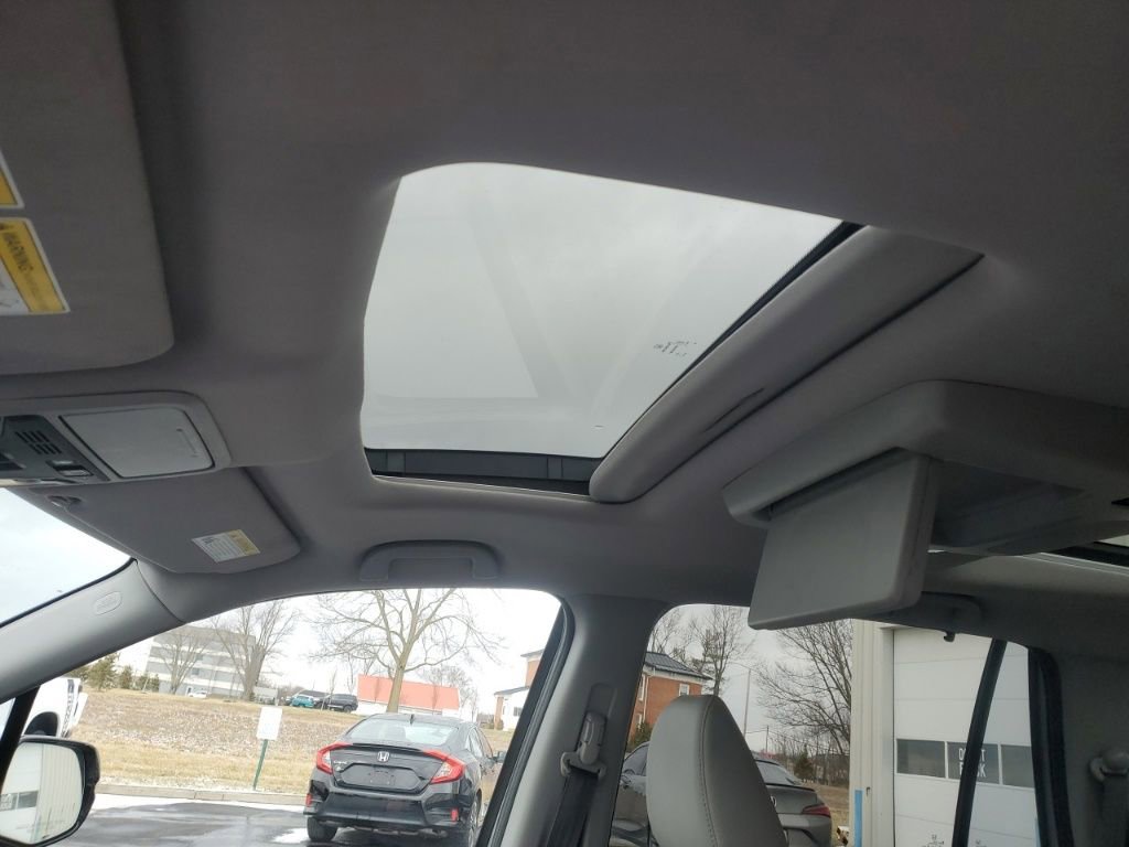 Used 2022 Honda Pilot Elite image 13