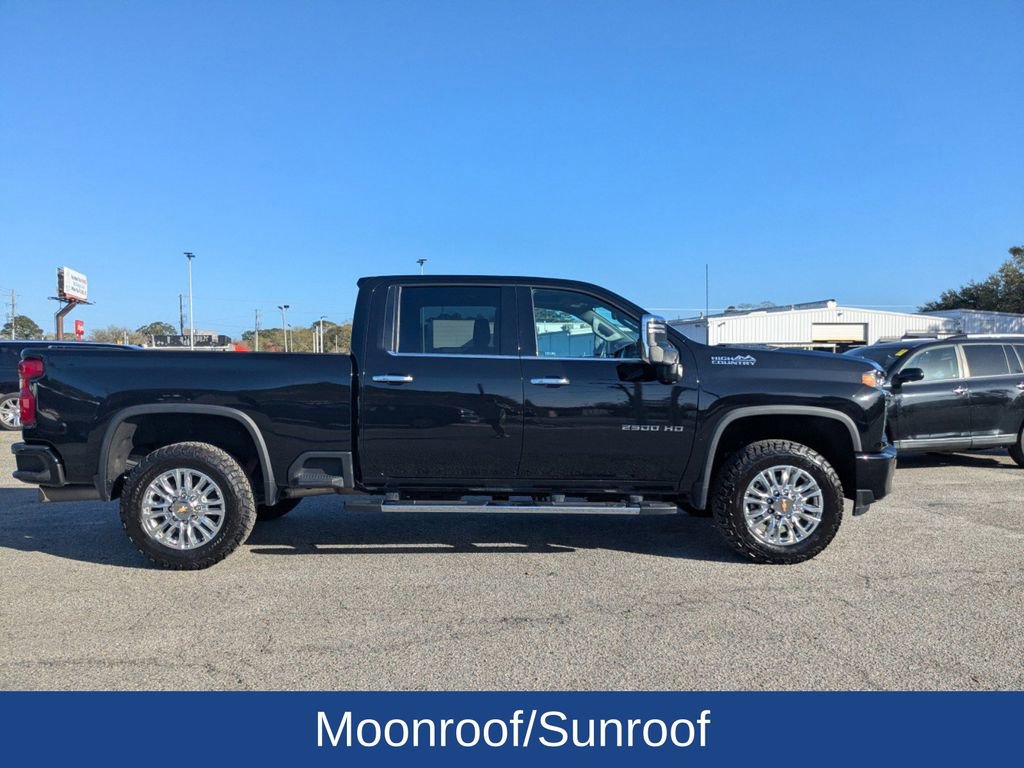 Used 2022 Chevrolet Silverado 2500 High Country w/ Z71 Off-Road Package image 3
