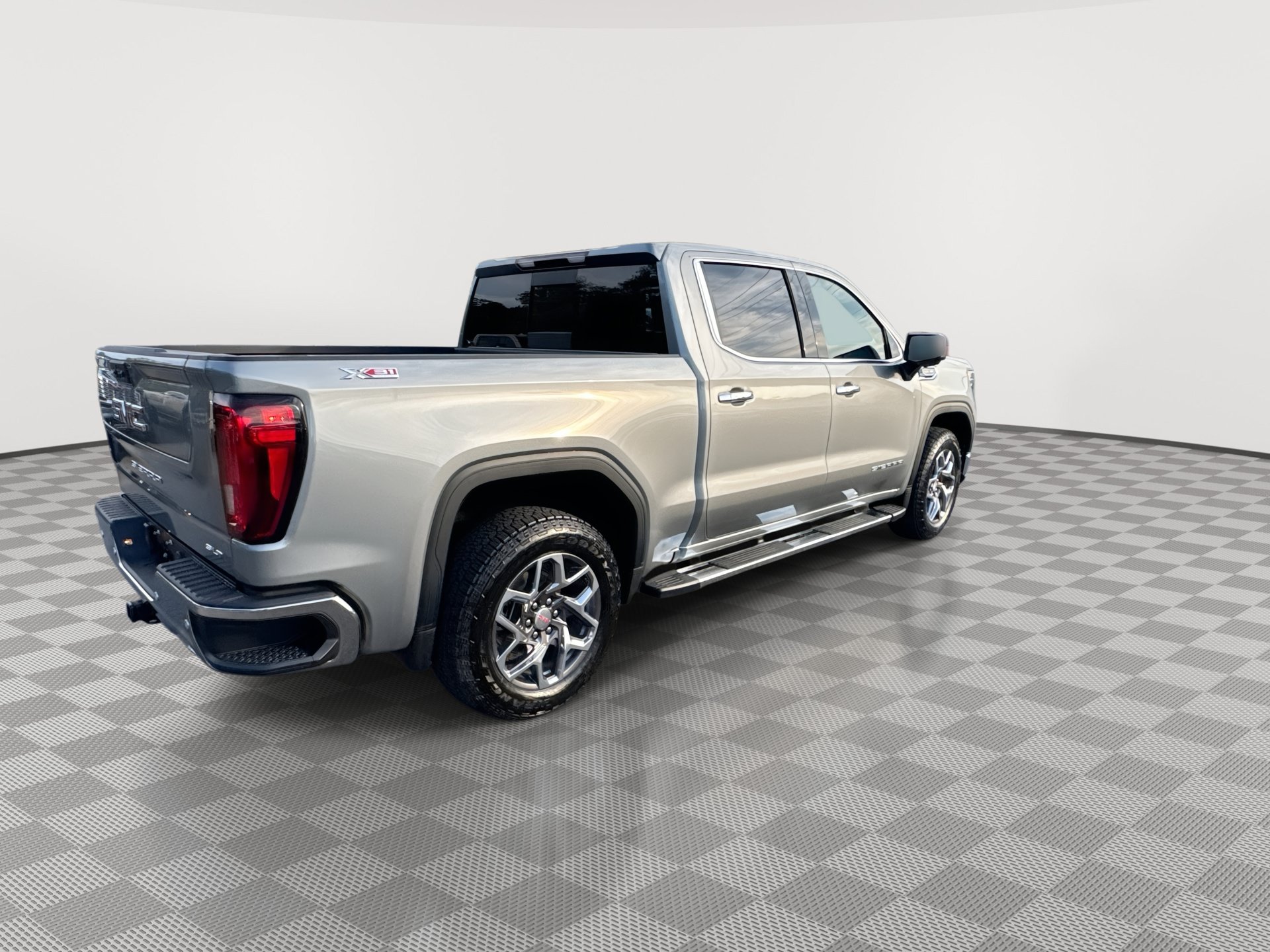 New 2026 GMC Sierra 1500 SLT w/ SLT Premium Plus Package AWD/4WD image 8