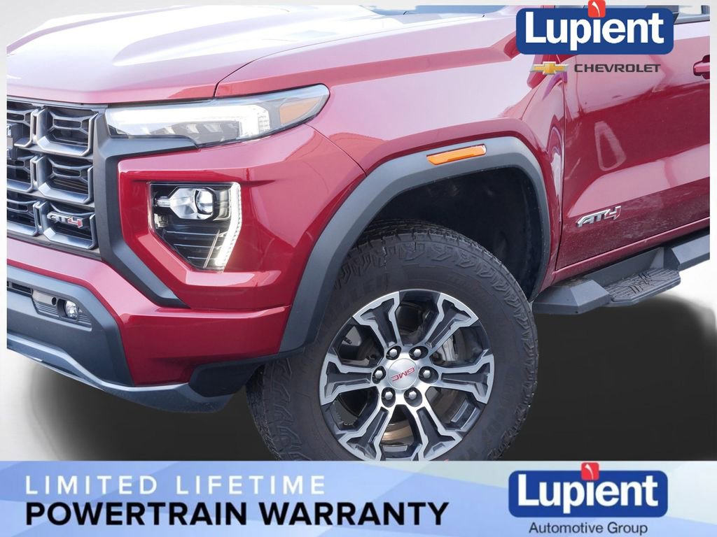 Used 2025 GMC Canyon AT4 w/ AT4 Premium Package image 28