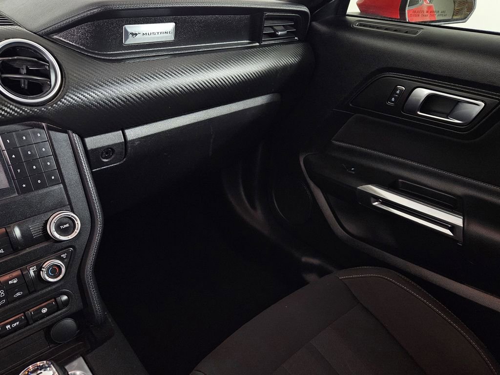 Used 2019 Ford Mustang Coupe image 10