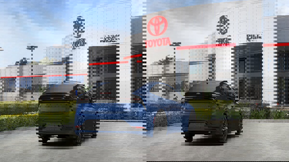 New 2026 Toyota Prius XLE image 9