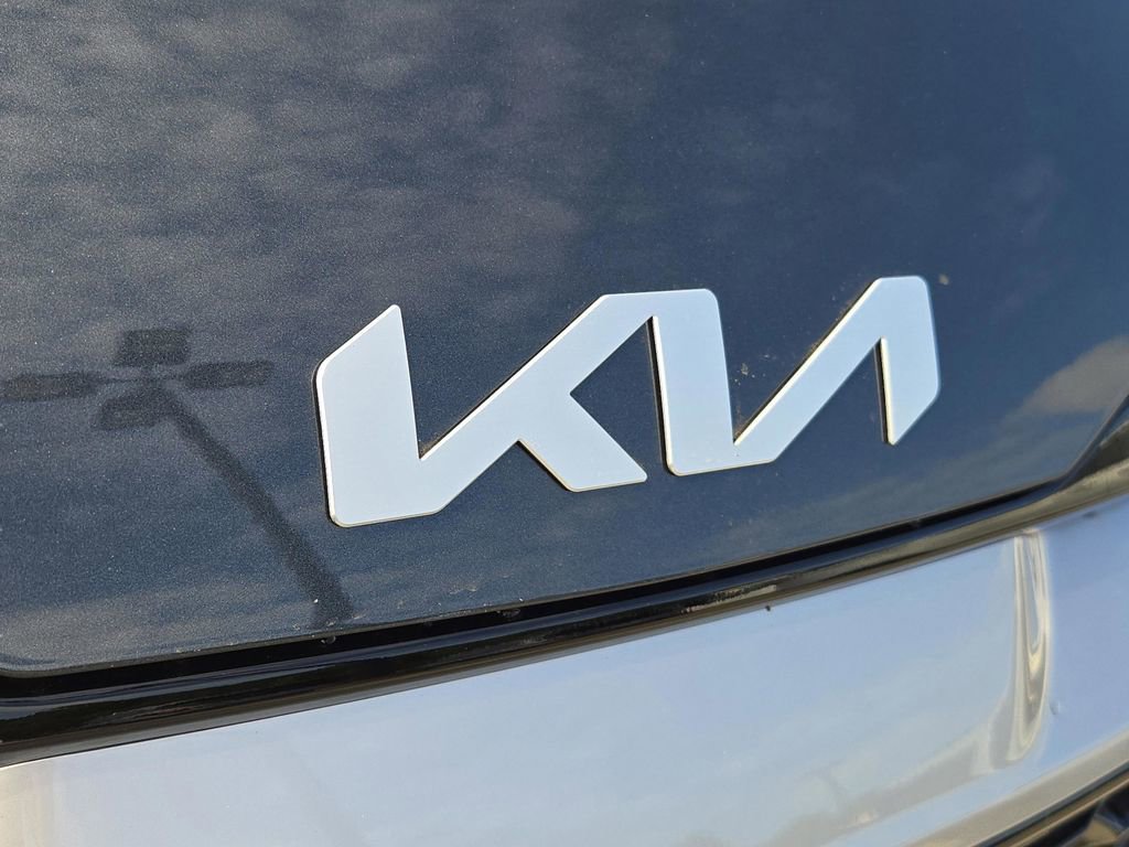 Certified 2025 Kia Sportage EX w/ Premium Package image 4