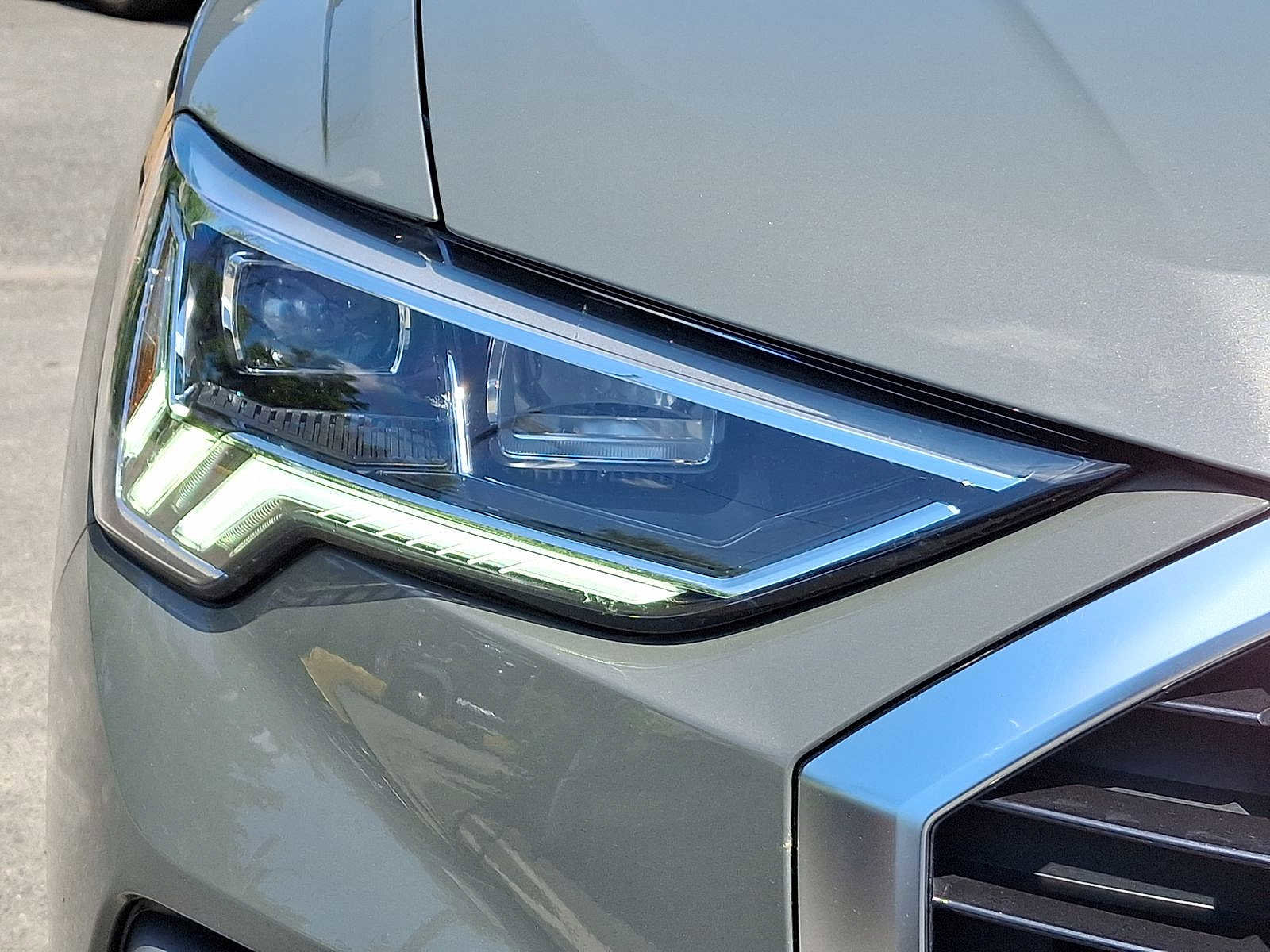 Certified 2024 Audi Q3 2.0T Premium Plus AWD/4WD image 34