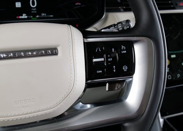 New 2026 Land Rover Range Rover SE image 19
