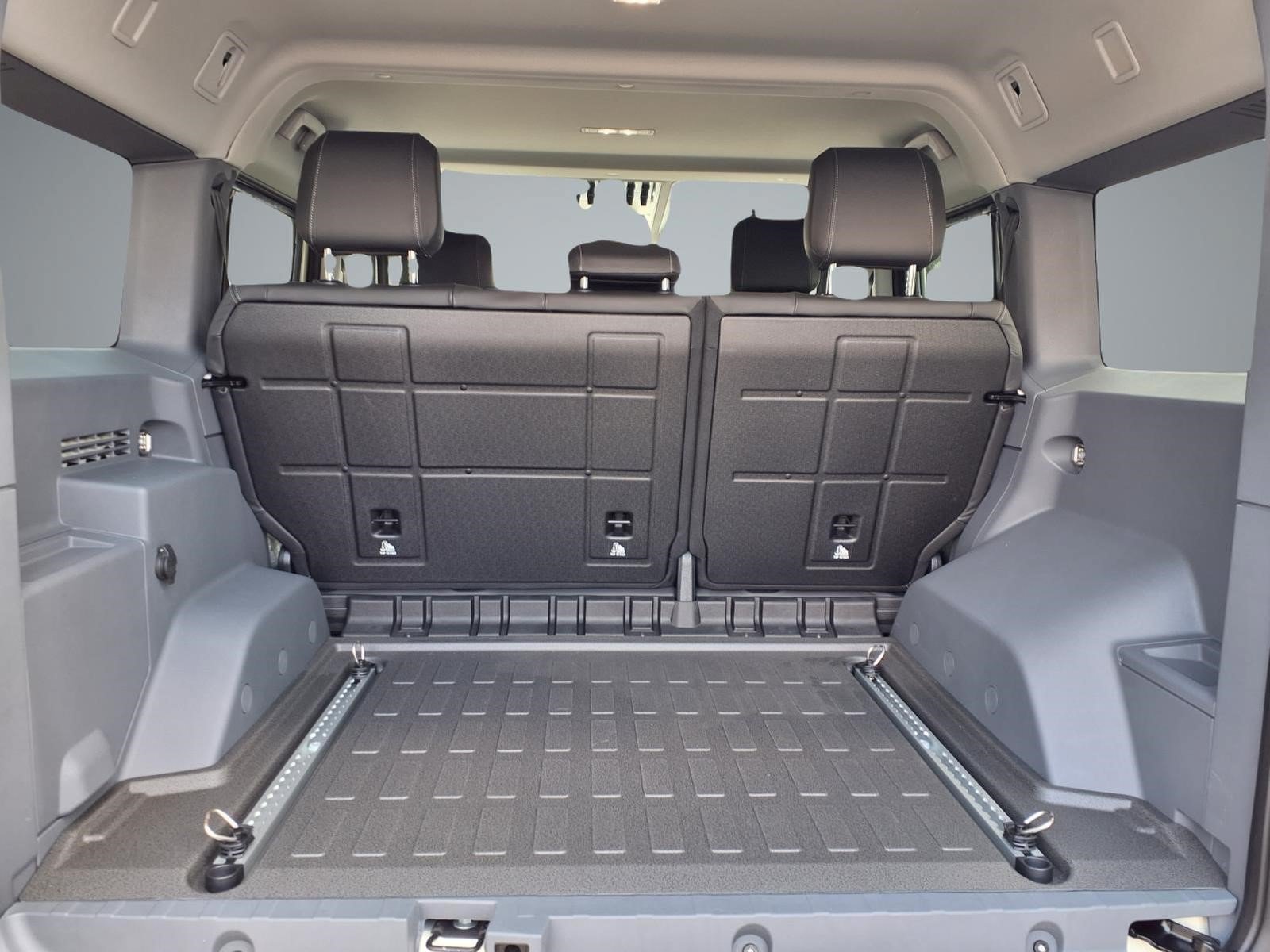 New 2026 INEOS Grenadier Station Wagon AWD/4WD image 11