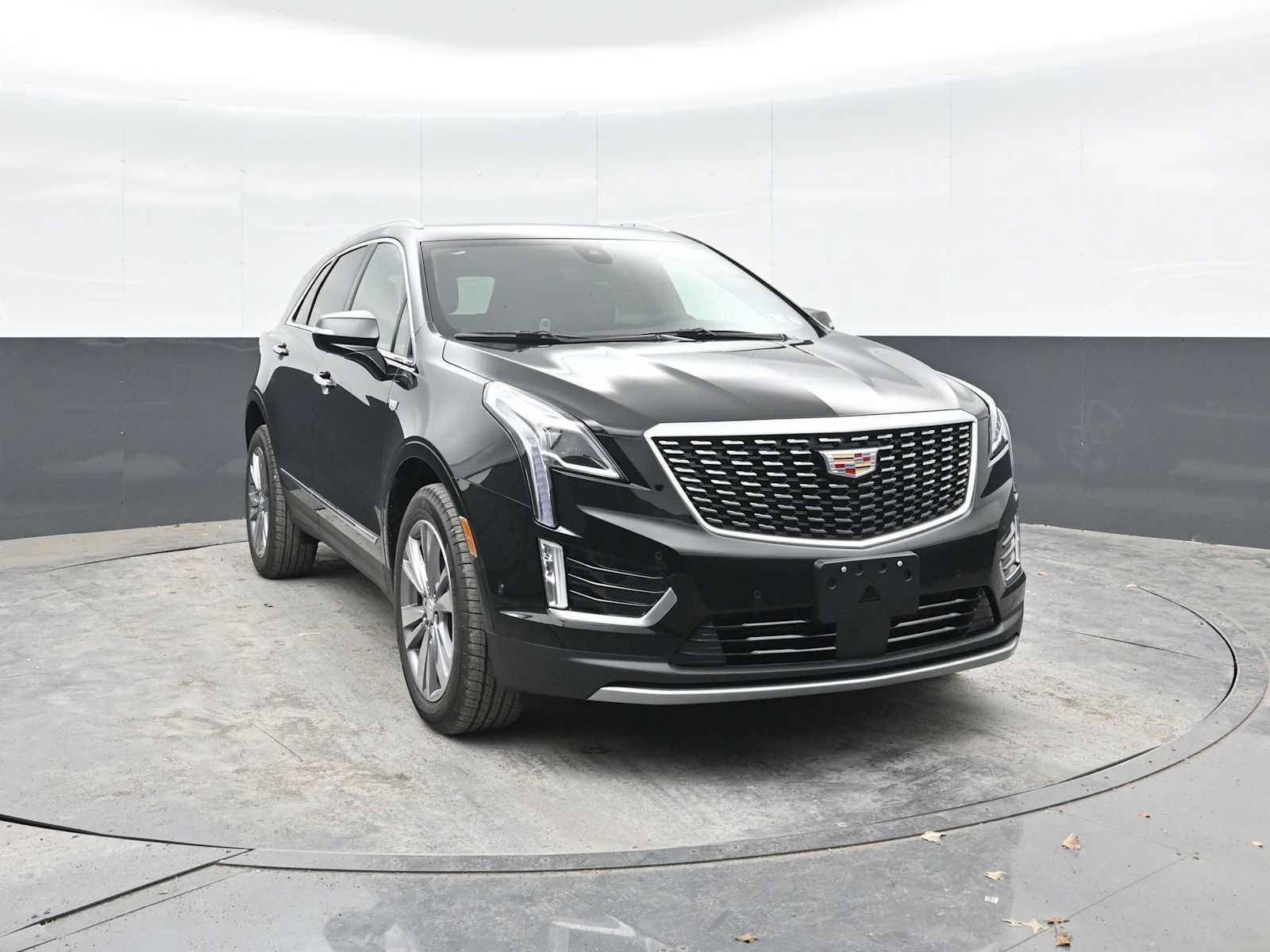 New 2025 Cadillac XT5 Premium Luxury w/ Technology Package