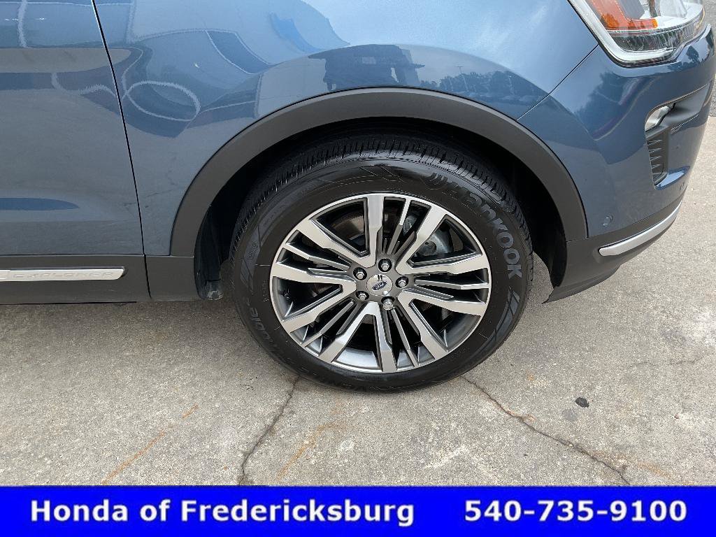 Used 2019 Ford Explorer Platinum AWD/4WD image 12