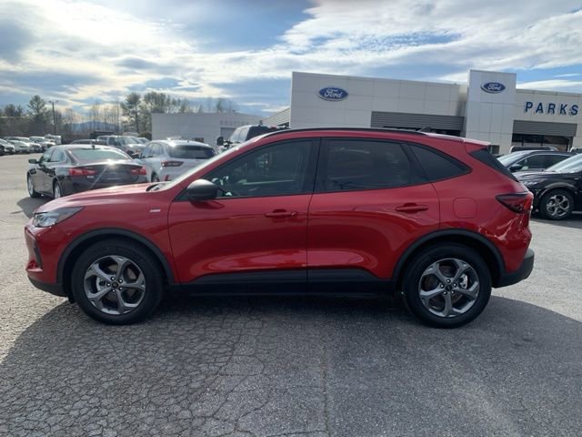 New 2025 Ford Escape ST-Line w/ Equipment Group 301A image 5