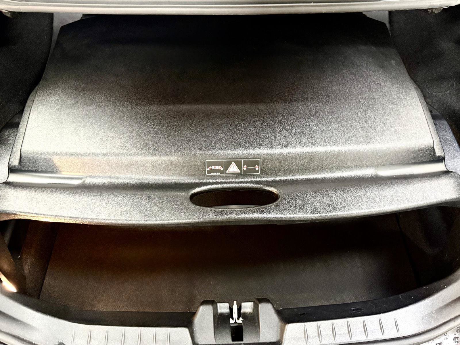 Used 2005 Mercedes-Benz SLK 55 AMG w/ Entertainment Pkg image 30