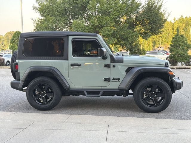 Used 2023 Jeep Wrangler Sport AWD/4WD image 2
