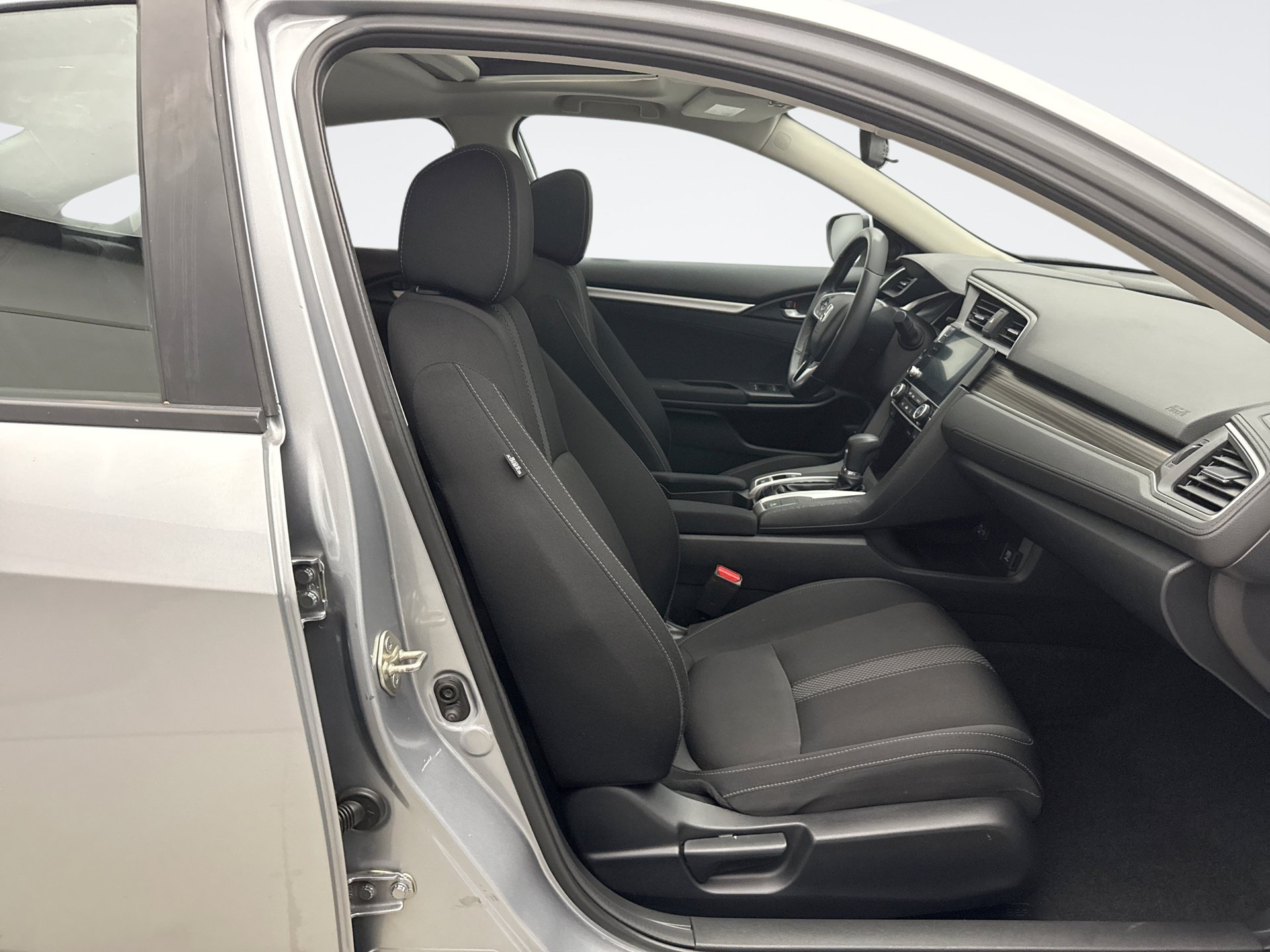 Used 2019 Honda Civic EX image 16