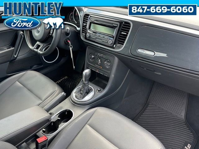 Used 2014 Volkswagen Beetle R-Line FWD image 9