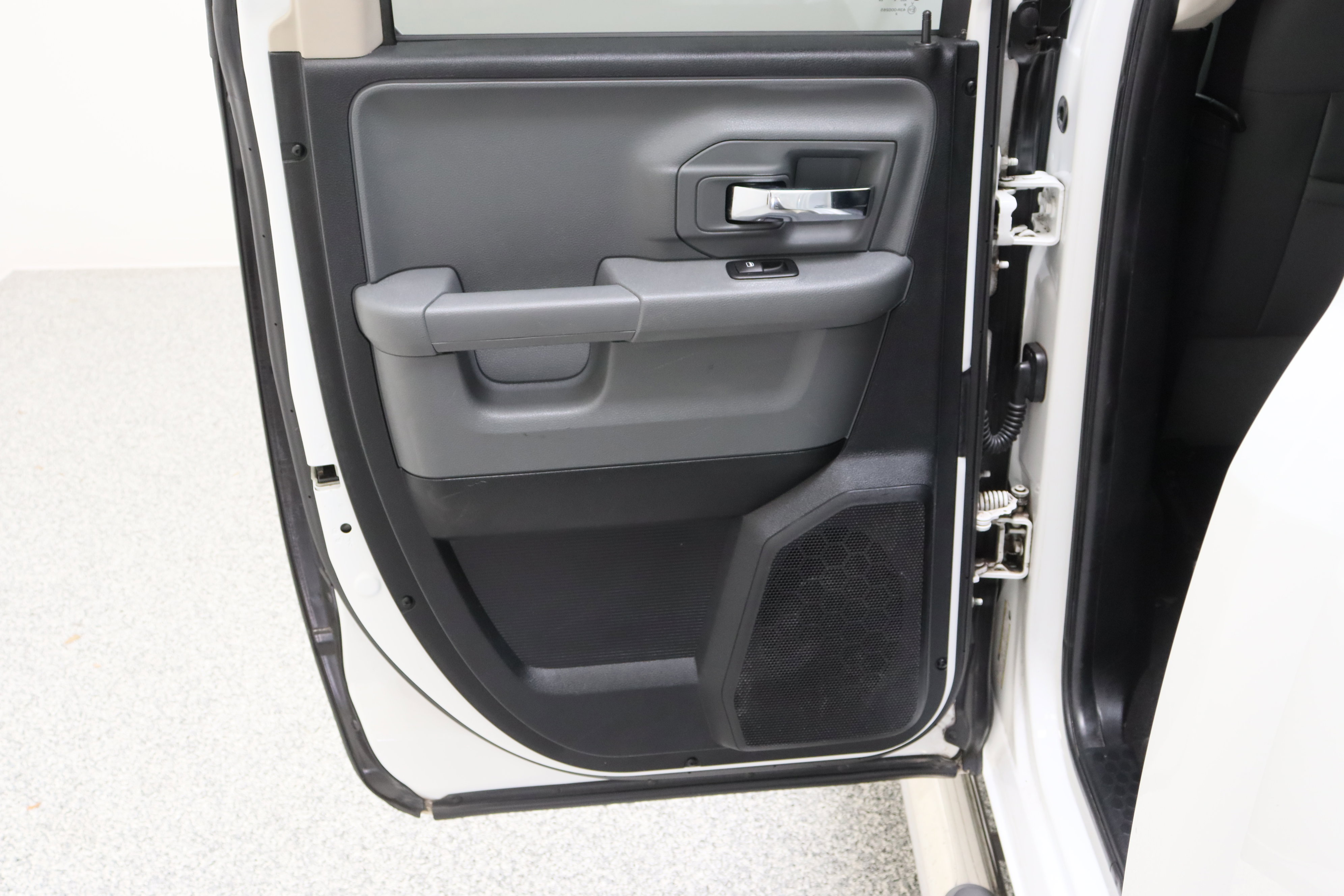 Used 2016 RAM 1500 Big Horn RWD image 24