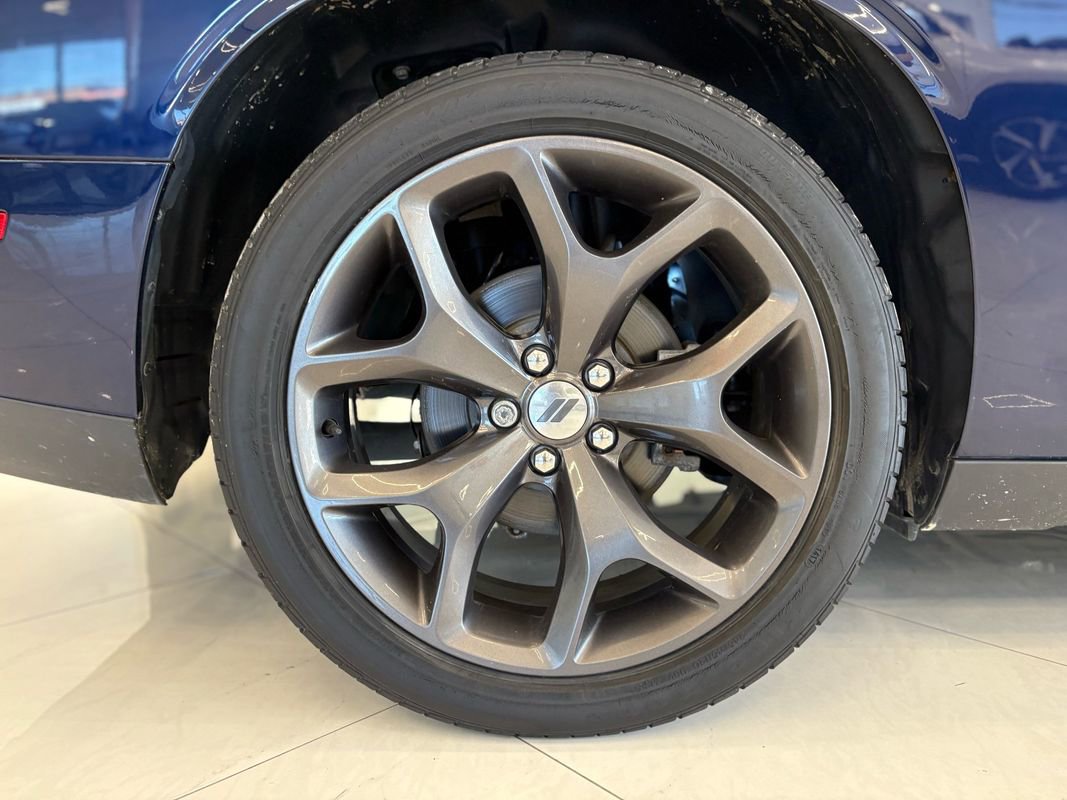 Used 2017 Dodge Challenger R/T Plus image 36